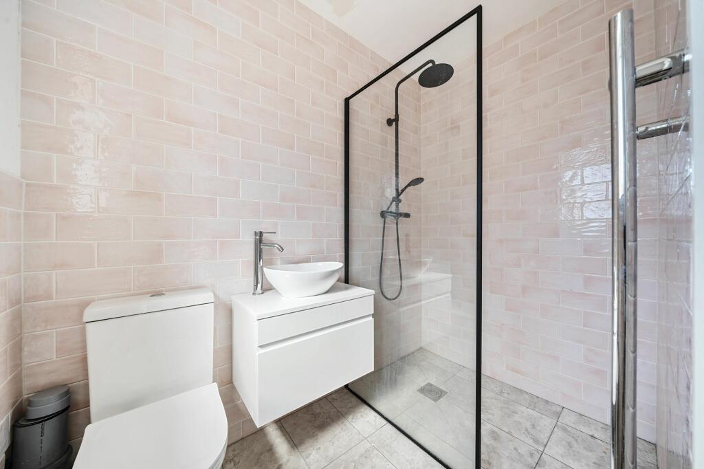 Shower Room (1)