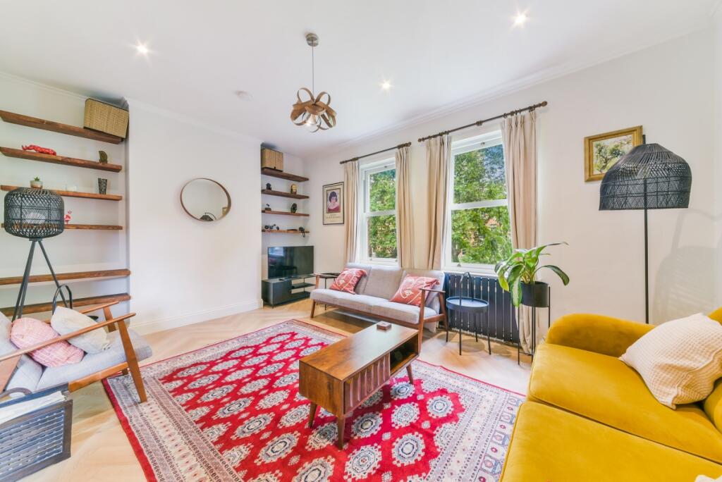 VIVIANNE HOUSE, 2...