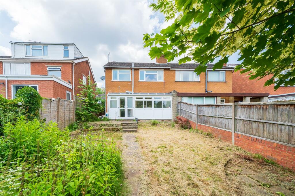 17 Kennedy Close REAR-2.JPG