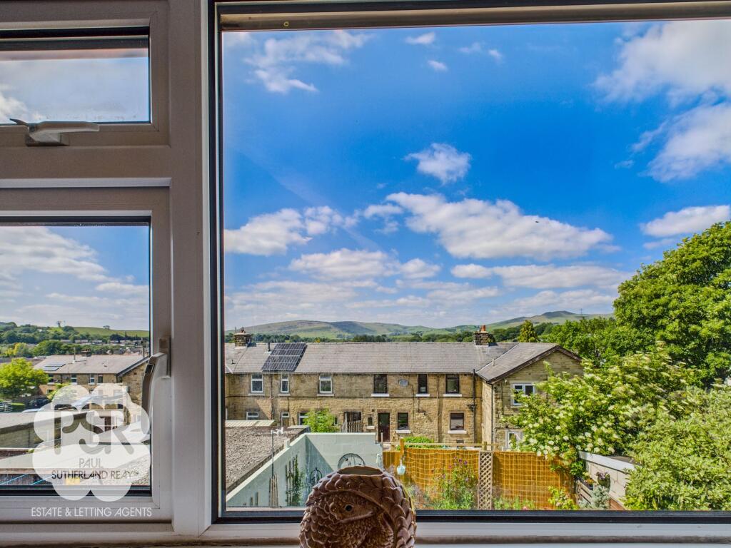 Main Bedroom - Stunning Views