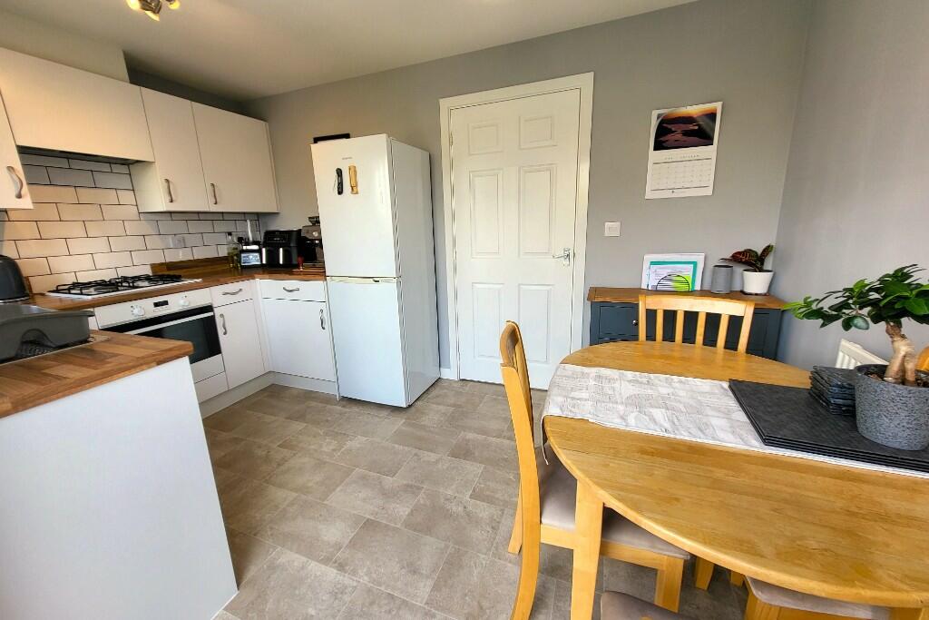 Kitchen Dining (3) 