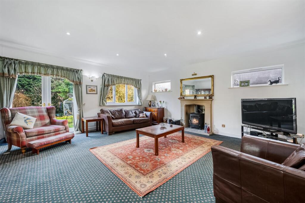 Sitting Room.jpg
