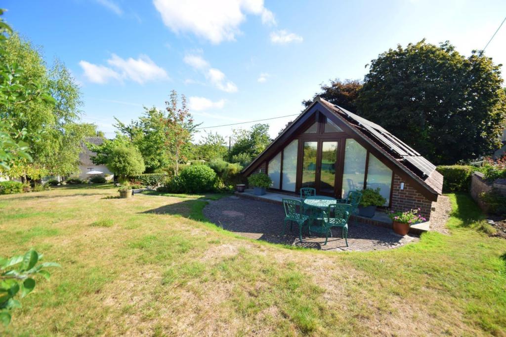 Garden Studio