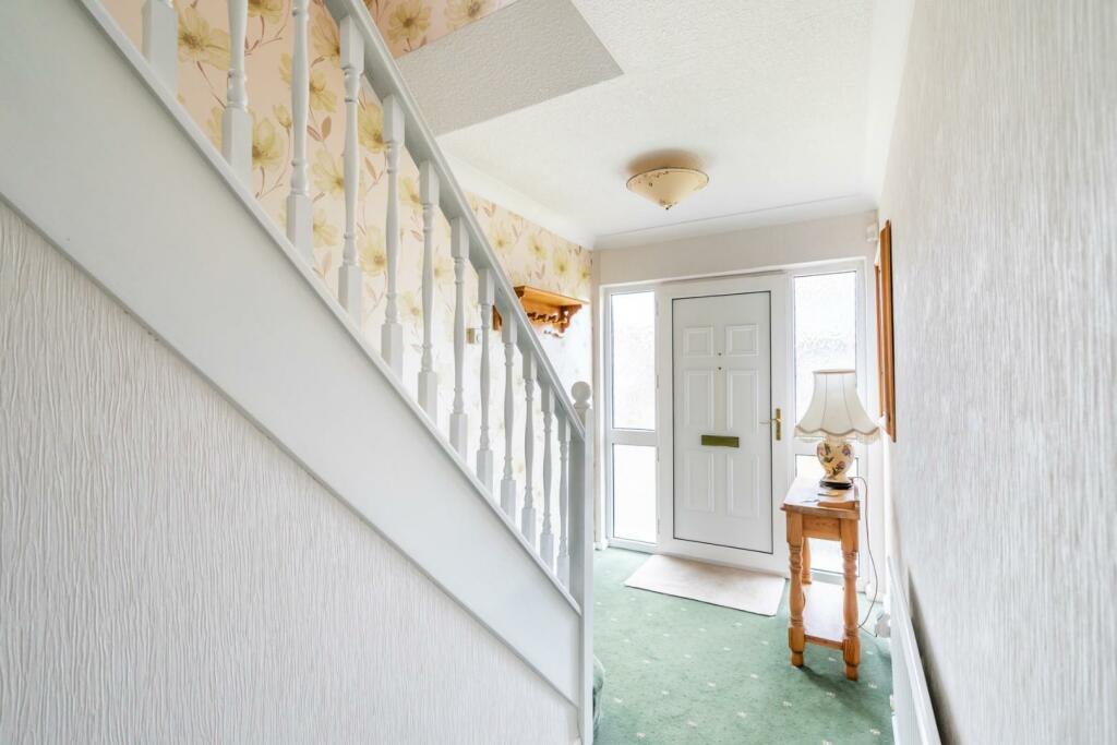 bedale ave (9 of 19).jpg