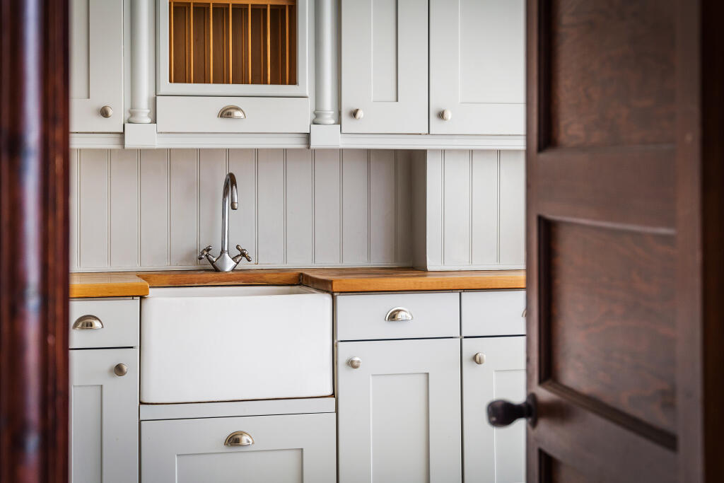 Kitchen 5.jpg