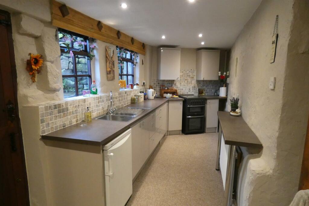 GALLEY KITCHEN