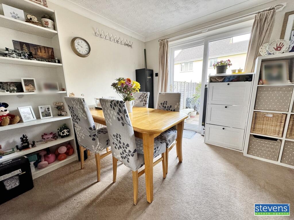 image00012_blurred (6)