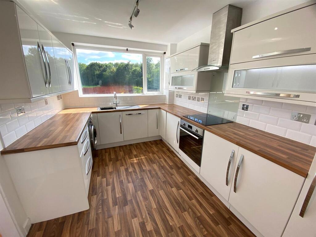 Kitchen (3).jpeg
