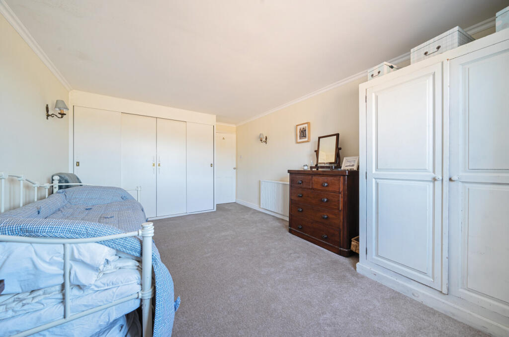 1287638-27-68277dd923d93-ARW1287638-27-68277dd923d