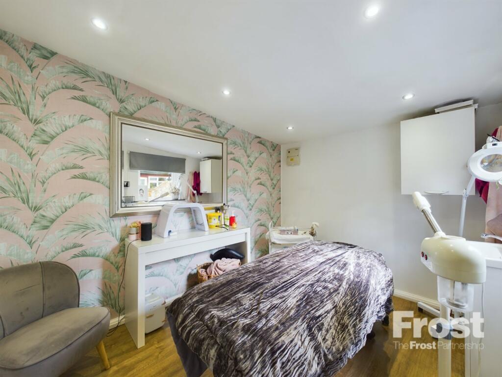 Beauty Room