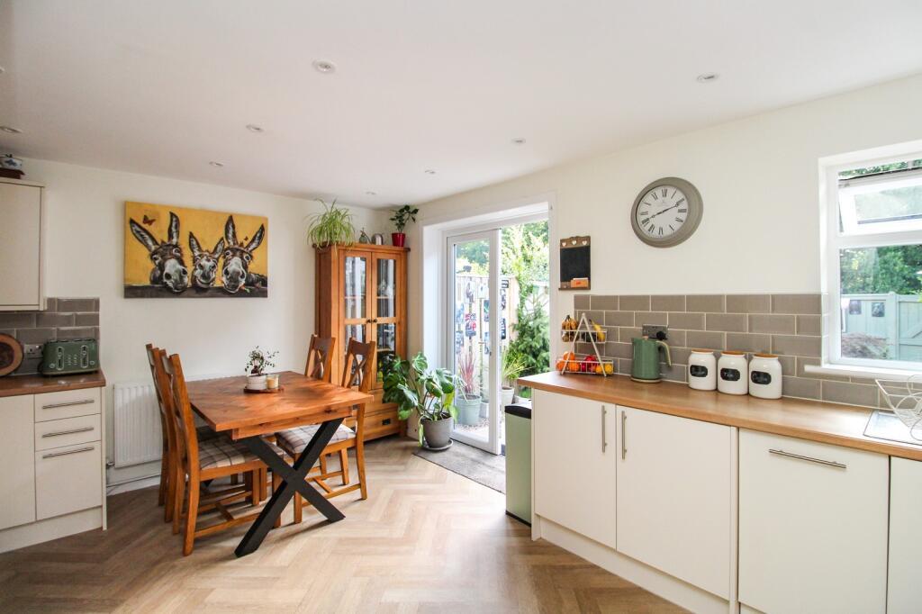 Kitchen/Dining Room