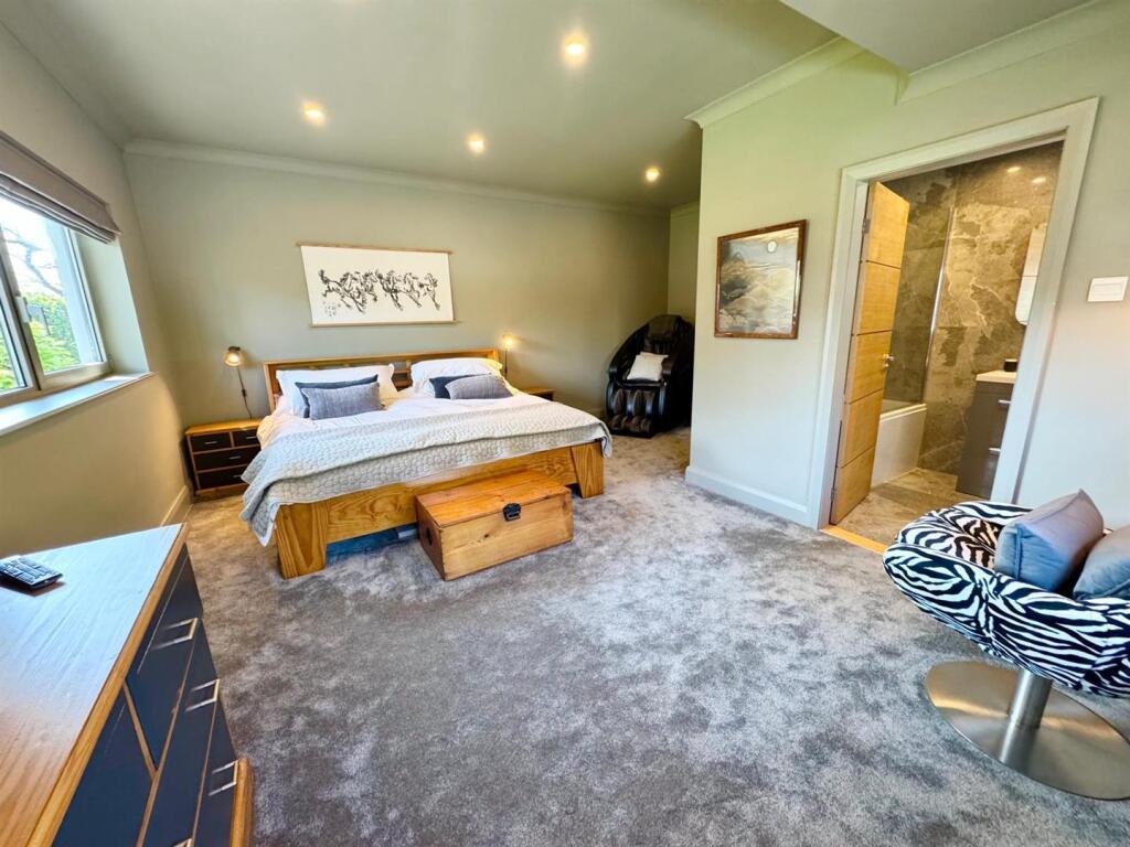 PHOTO-2025-04-22-22-47-43 (5).jpg