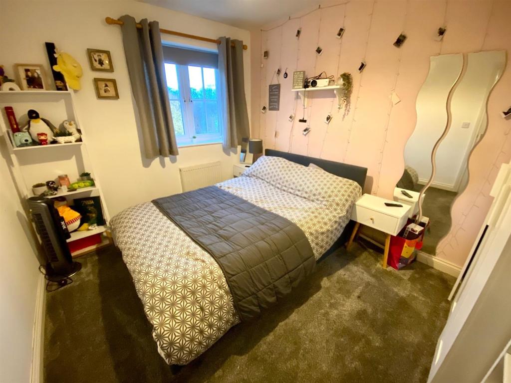 kiln avenue 49 bed 2.jpg