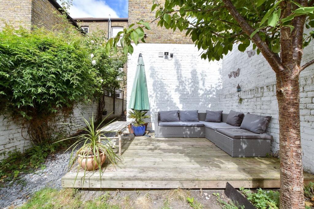 Patio / Decking