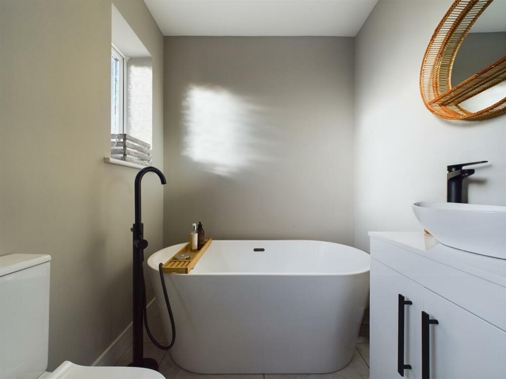 Bath 6.jpg