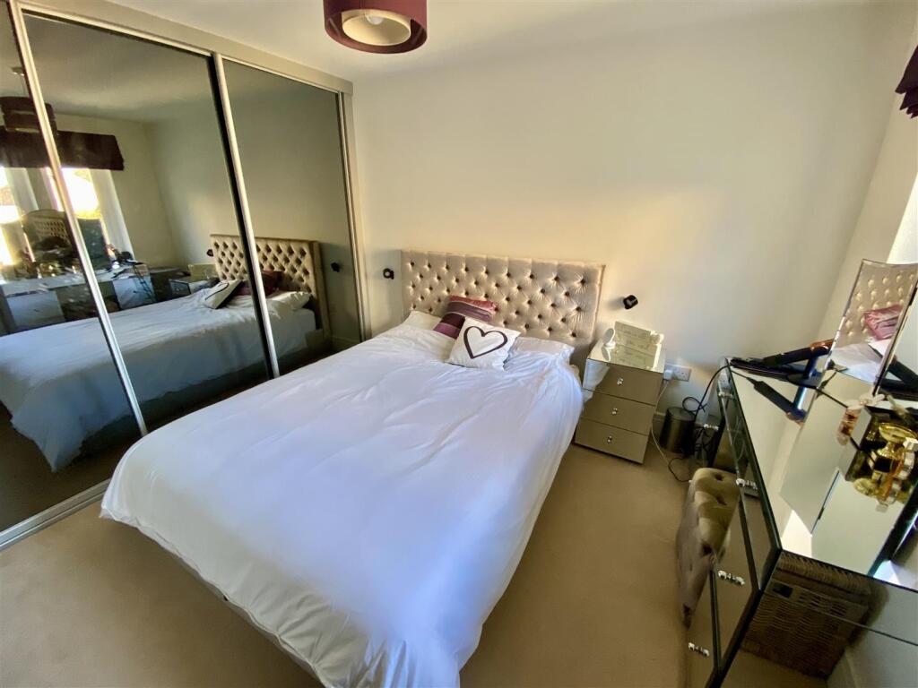 Bramleys Estate Agents - Moorcroft Close - Mirfiel