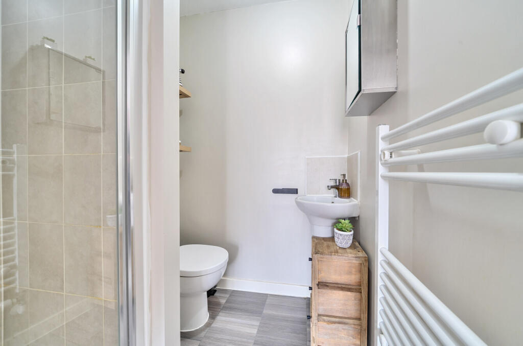 Ensuite