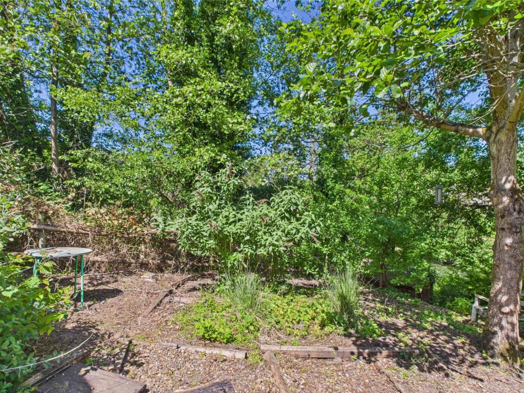 Separate Garden To Front