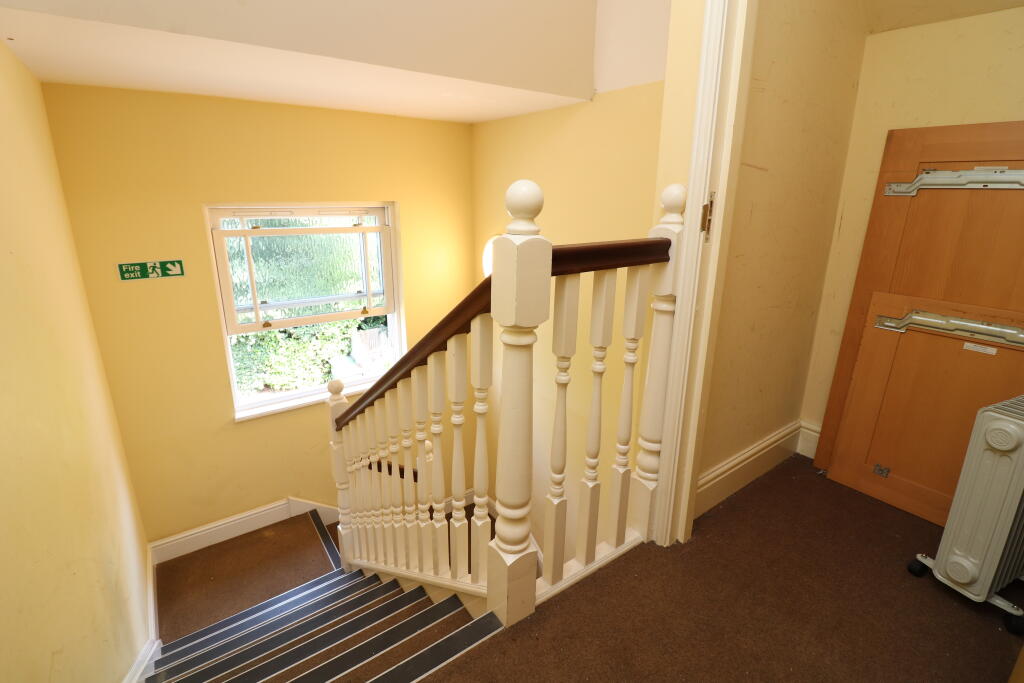 COMMUNAL ENTRANCE (WITH PRIVATE STORAGE CUPBOARD)