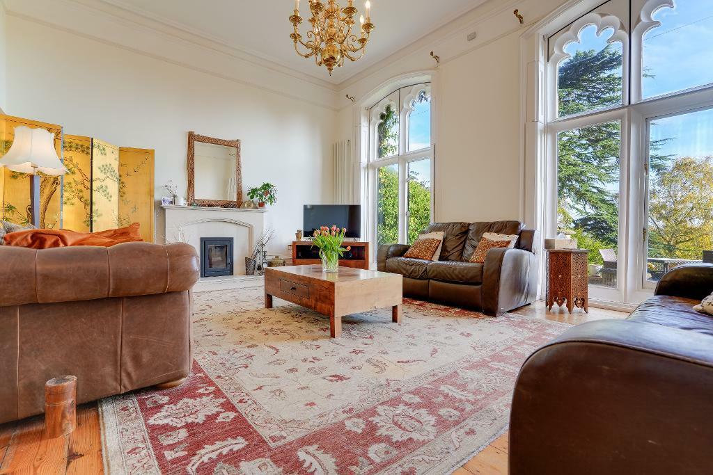 Charming drawing room
