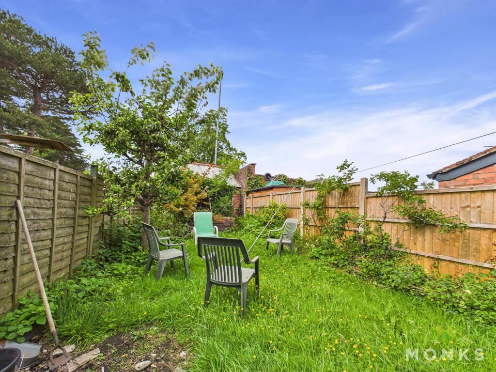CAM01420G0-PR0663-STILL012.jpg