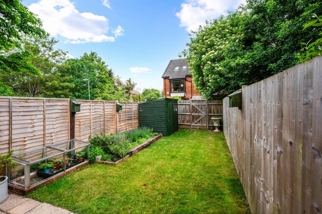 FARRIERS ROAD, (11).jpg