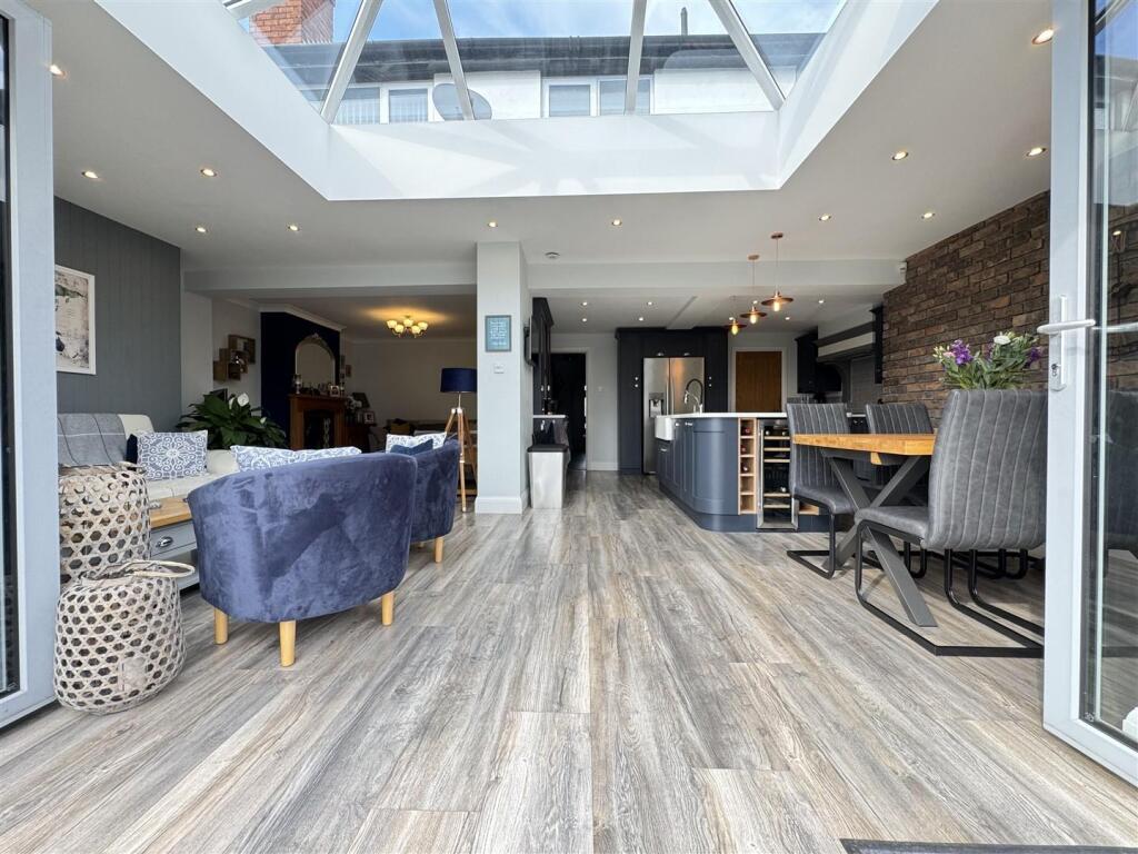 IMG_6178 (Large).JPG