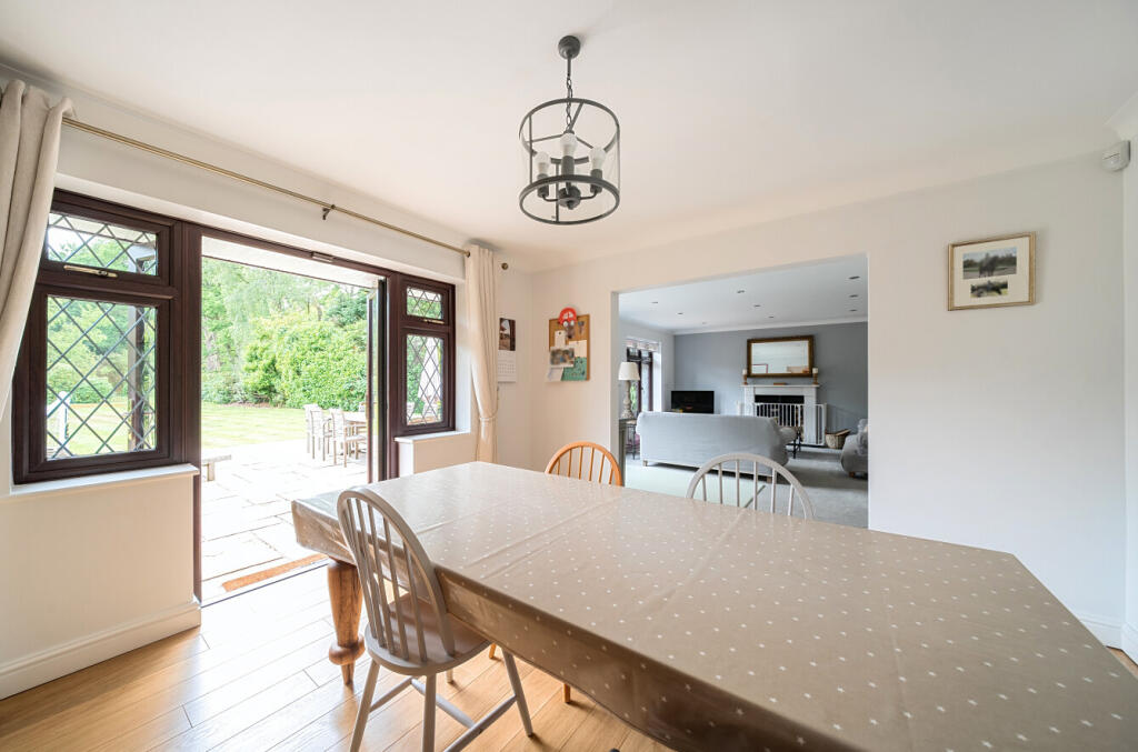 1324761-5-68750b5...