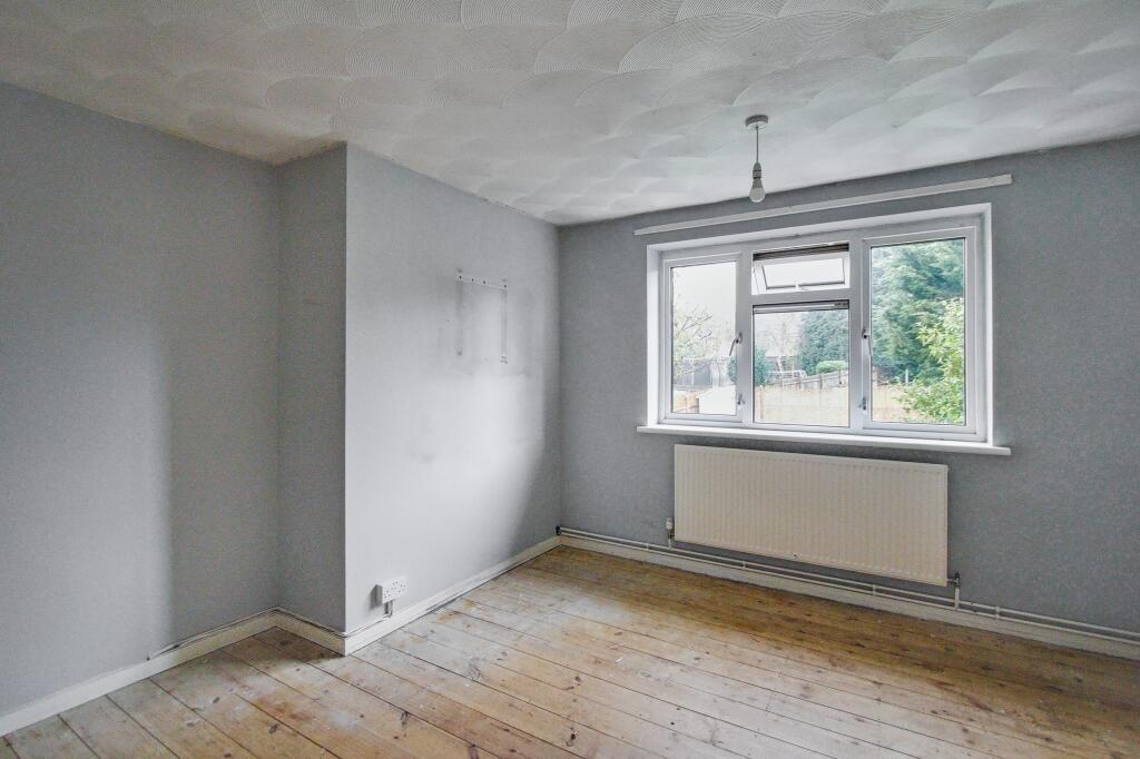 32 Ladbrooke Crescent, Sidcup, DA14 4RT