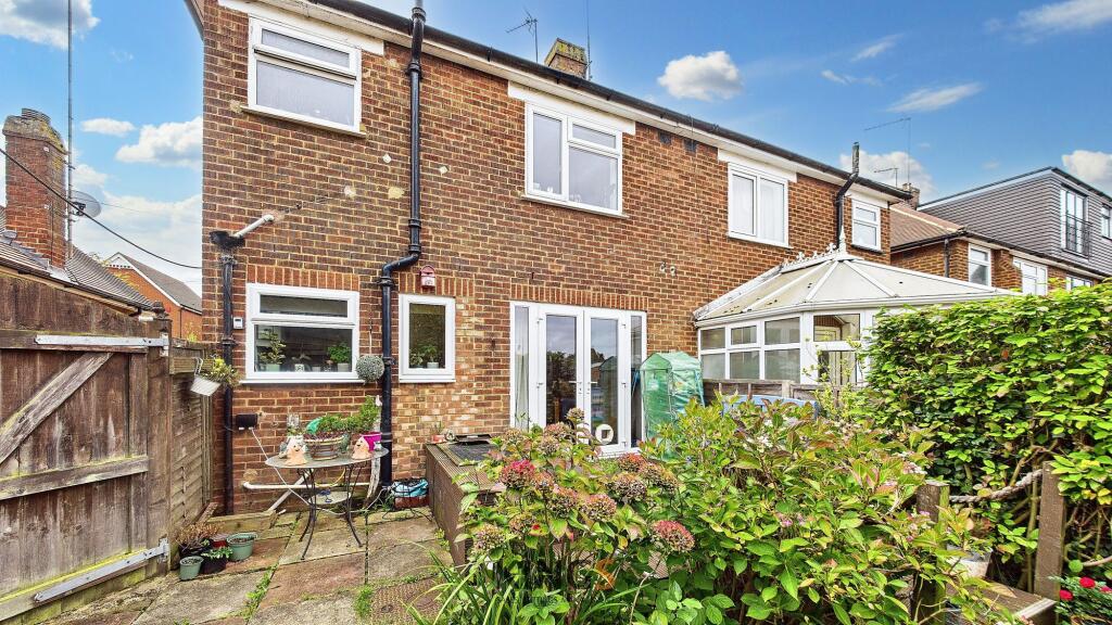 Wroxham Gardens, Potters Bar, EN6