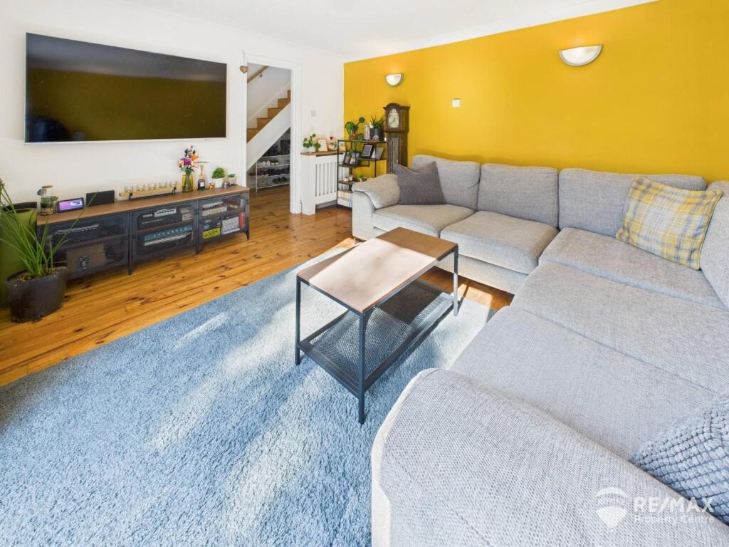 Living Room.jpg