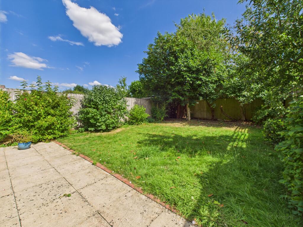 CAM02136G0-PR0446-STILL005