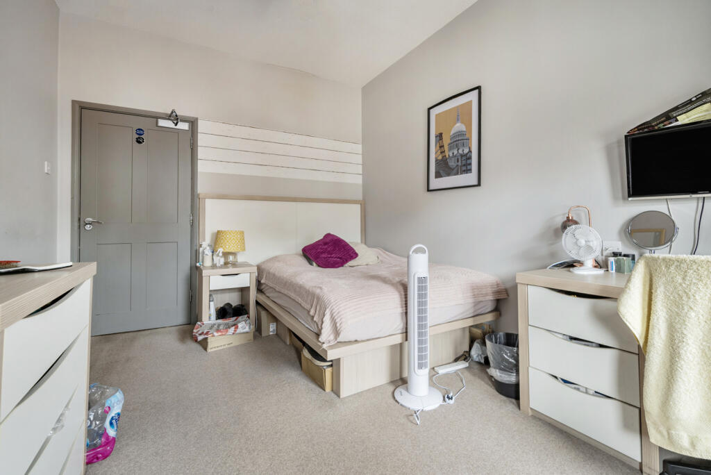 1341973-24-68b1ab...