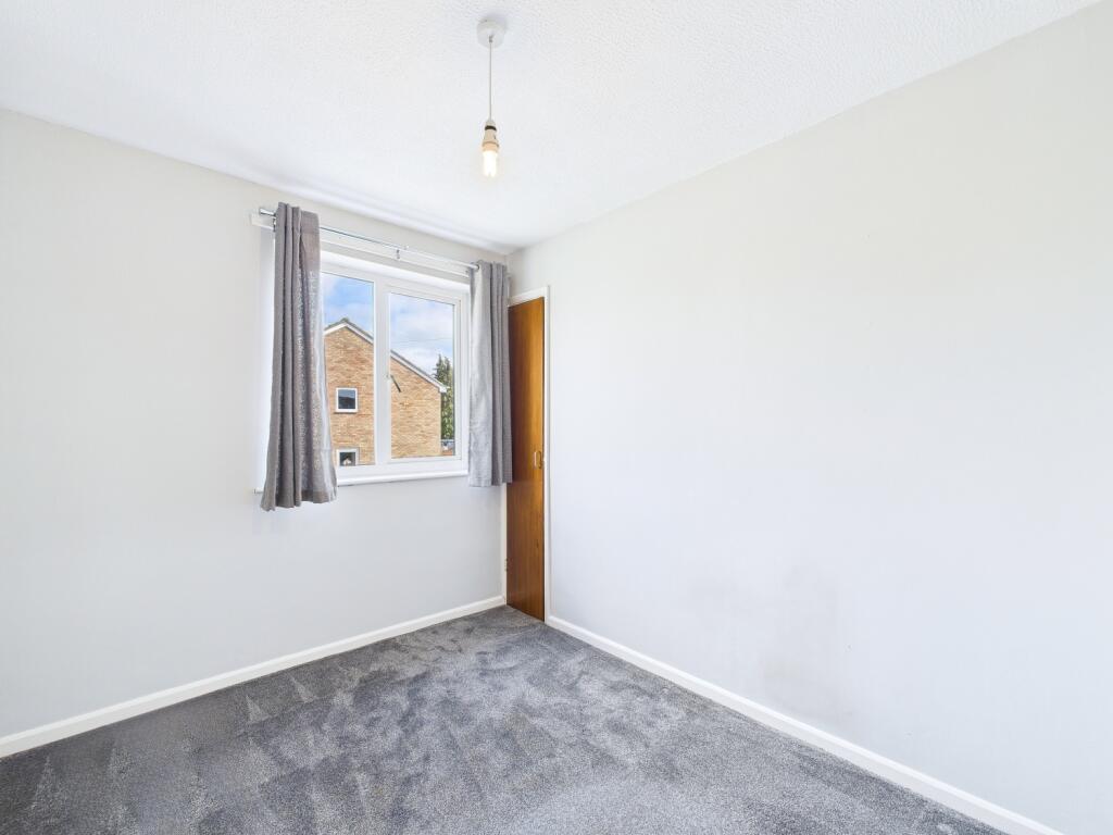 CAM01909G0-PR0398-STILL012