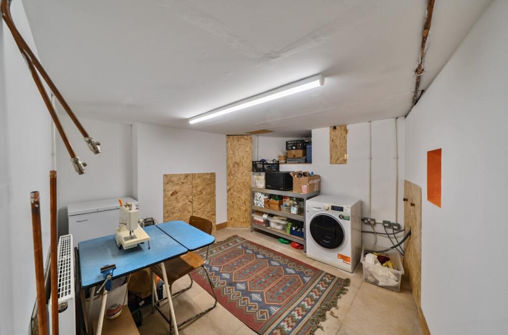 68052d1bdb4b7-l-1269589 (15)