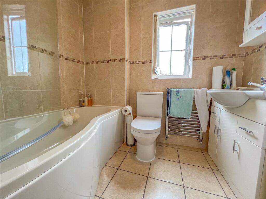 Waggestaff Drive - Image-3.jpg