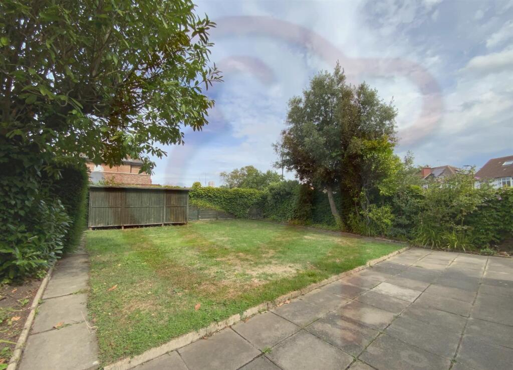 Back garden 1.jpg