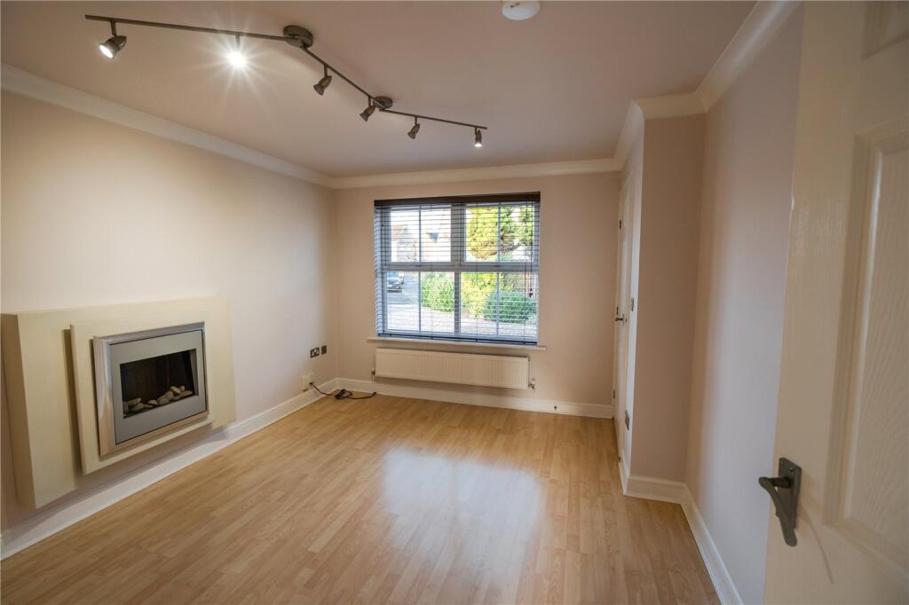 Living Room (2)