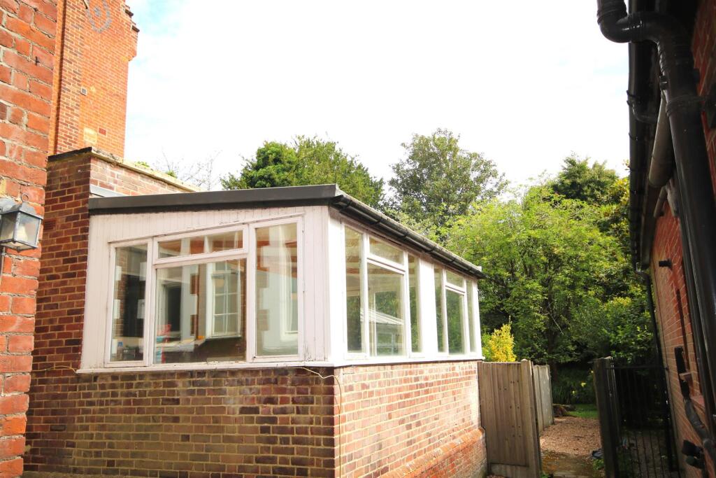 Sun Room.JPG