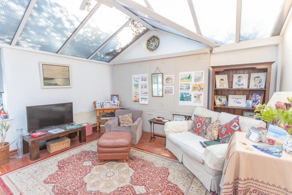 Annexe Sitting Room plus kitchenette