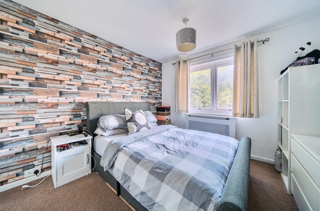 1313700-20-685af7...