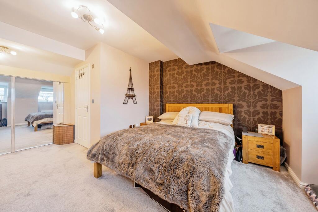 16. Master bedroom