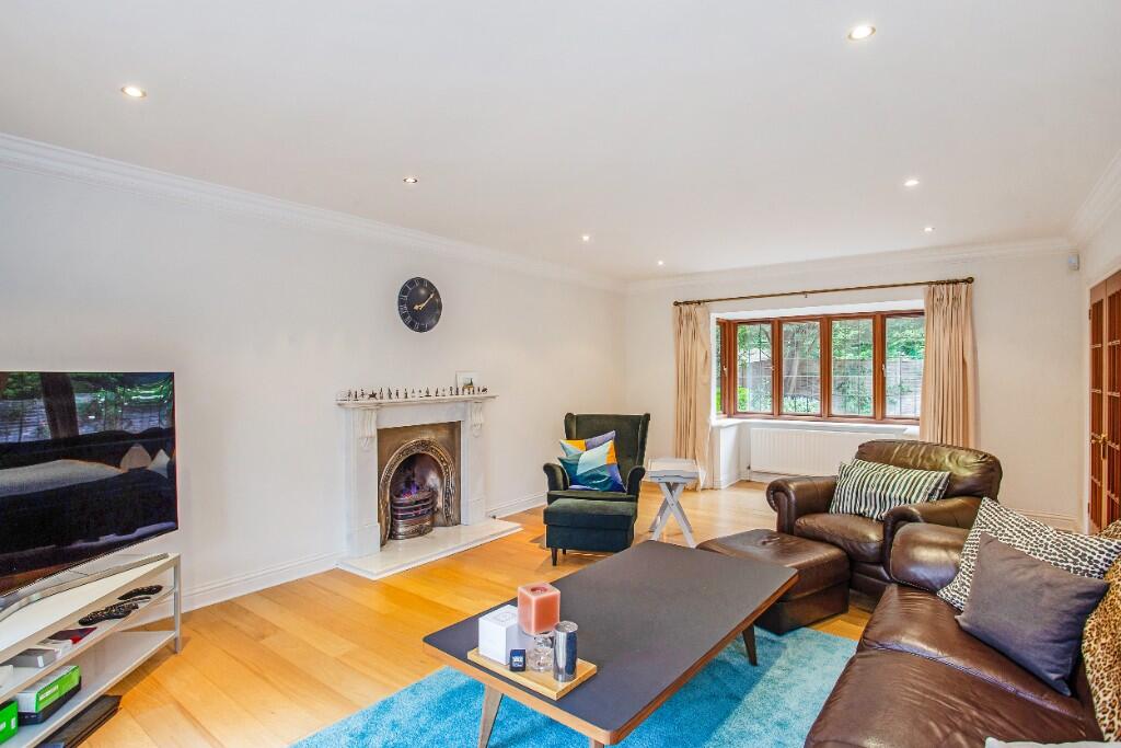 Fairmile Lane, Cobham, Surrey, KT11