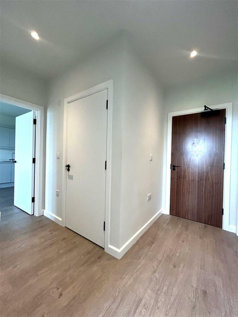 Hallway.jpg