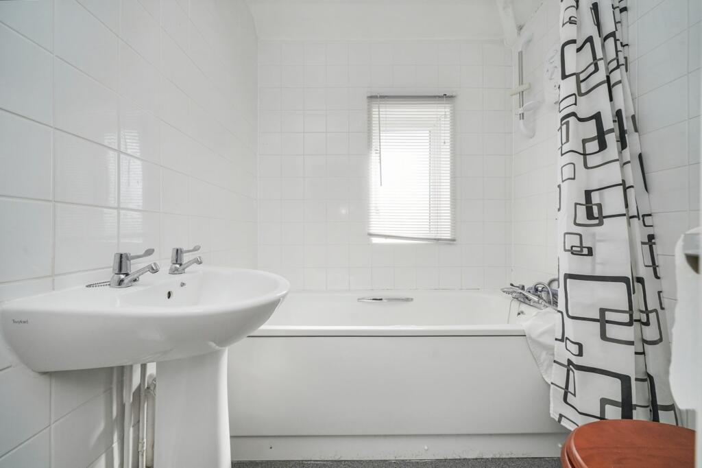 10 Drift Way, Colnbrook, Slough SL3 0LQ