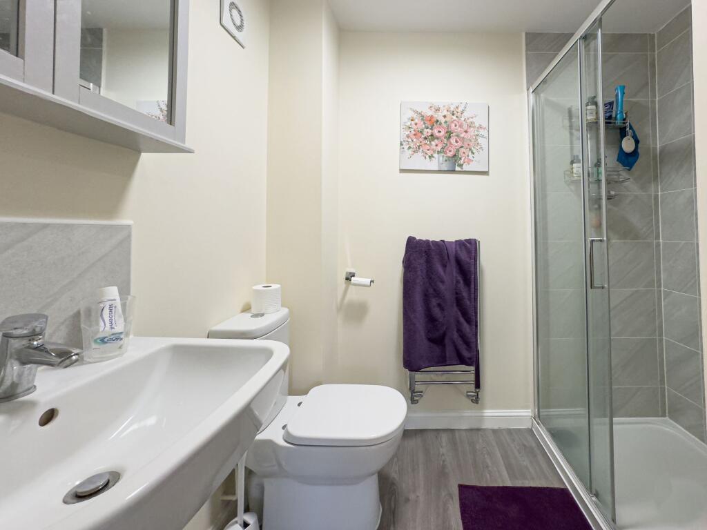 En Suite Shower Room