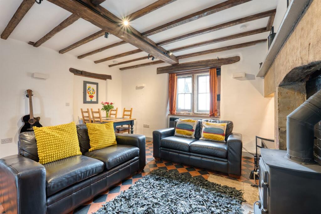 Manor Cottage Lounge-Diner towards windows.jpg