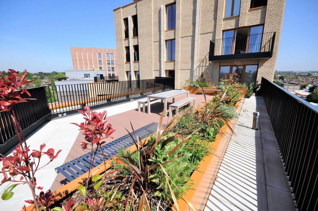 Communal Roof Terrace