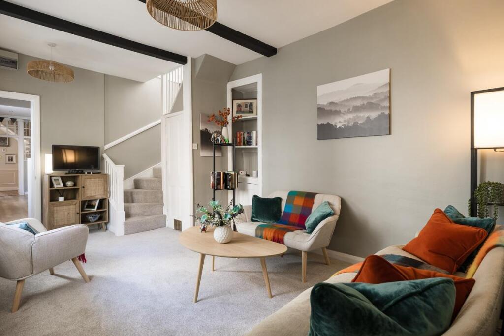 Furlong House, 220 Mount Vale_NEW-07_LowRes.jpg