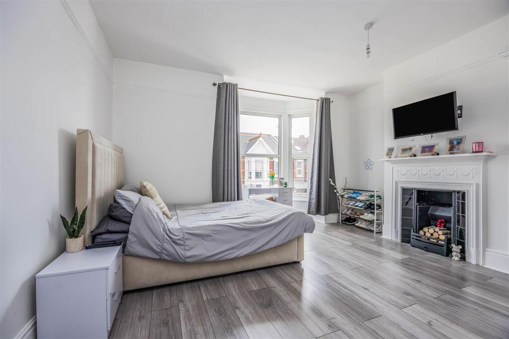 72 Haslemere Road, Southsea-Small-PorticoMarketing